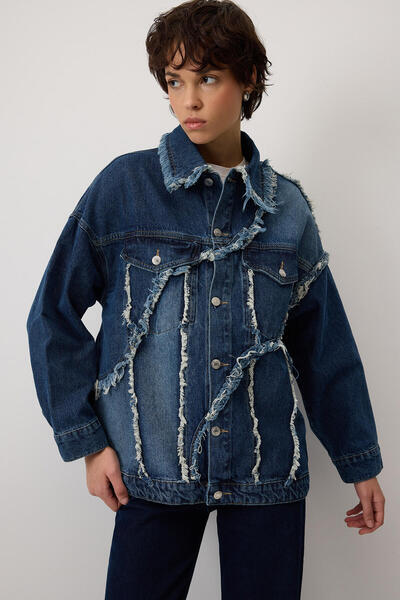 Touché Privé Fringed Piece Denim Jacket
