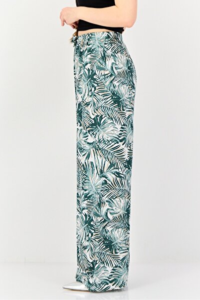 Happiness İstanbul Women Regular Fit Floral Print Palazzo Pants, Multicolor