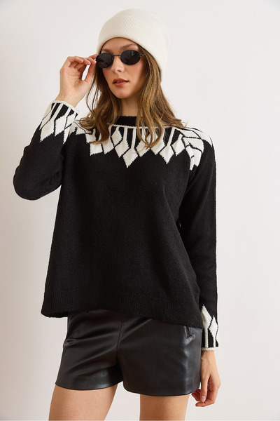 Olalook Women's Black Collar Cuff Detailed Knitwear Sweater Kzk-19001023