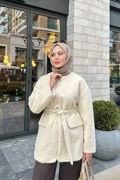 LOCCO Γυναικείο μπουφάν με κρυφό φερμουάρ και λεπτομέρεια με κρεμαστό λουράκι στη μέση