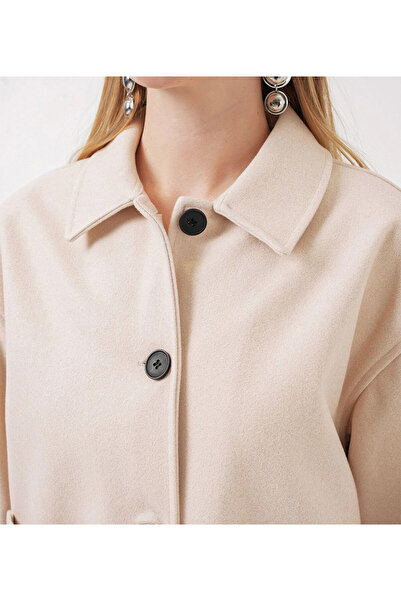 hazelin Women's Cream Buttoned Pocket Short Cashmere Jacket Hzl25W-Bd107131