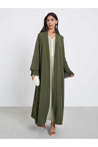 Styli عباية زيتونية بأكمام واسع الأرجل مع تفاصيل بليسيه
