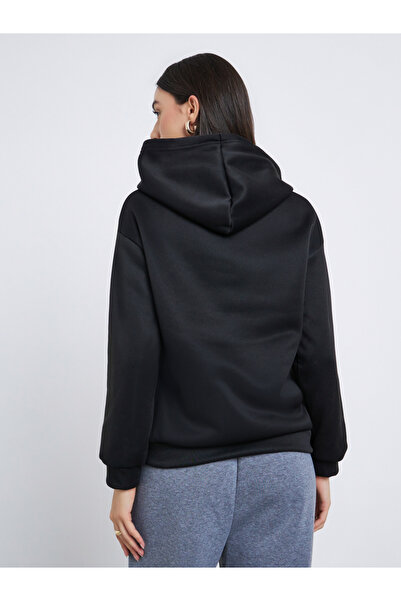 Styli Black Dropped Shoulder Relaxed Fit Hoodie