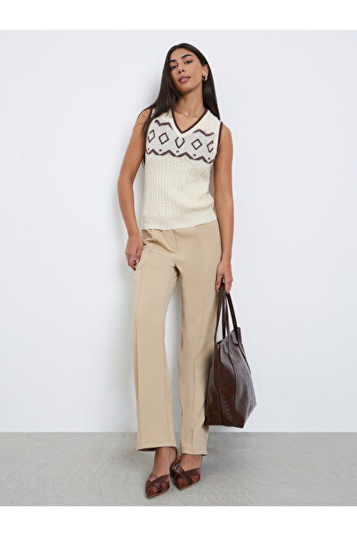 Styli Cream Cable Knit Patterned Vest