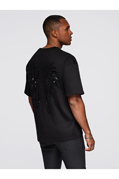 OMBRE Ανδρικό βαμβακερό μπλουζάκι με μοτίβο φτερού νομίσματος στην πλάτη - Μαύρο V1 OM-TSCT-0289