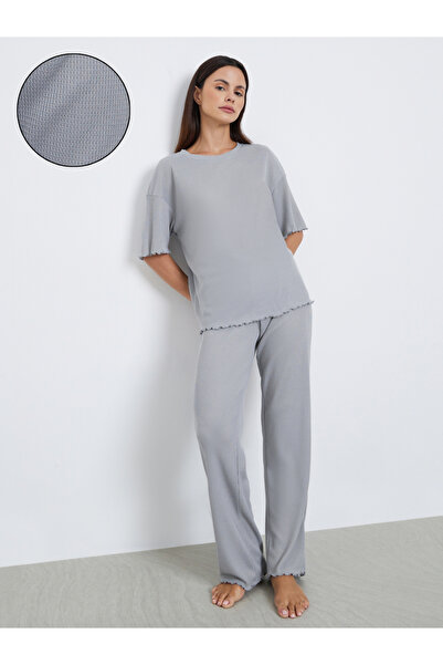 Styli Waffle Knit Lettuce Hem Drop Shoulder T-Shirt and Pyjama Set