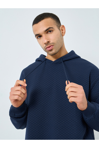 Styli Men Navy Textured Oversized Hoodie