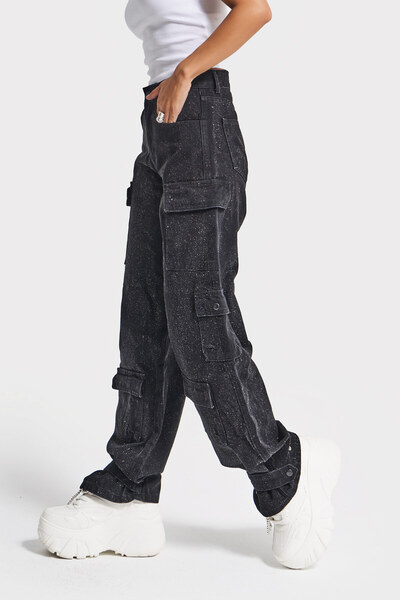 its basic Жіночі чорні джинси 1w5-1 Straight Kargo Fit з блискучими деталями та особливим дизайном