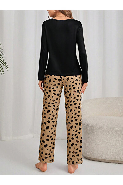 Take Two By Styli Heart Leopard Print T-Shirt and Pyjama Set