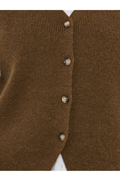 Styli Sleeveless V-Neck Flat Knit Vest