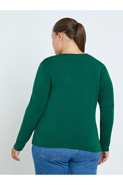 Styli Plus Size Emerald Green Wrap Top