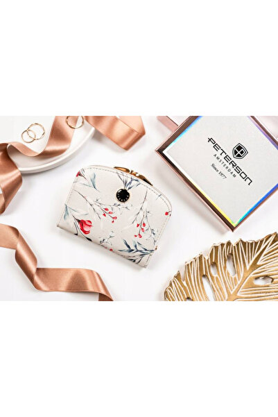 Other Small women's wallet made of -leather - Peterson