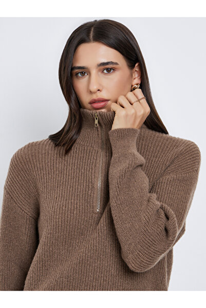 Styli Regular Fit Longline Quarter Zip Sweater