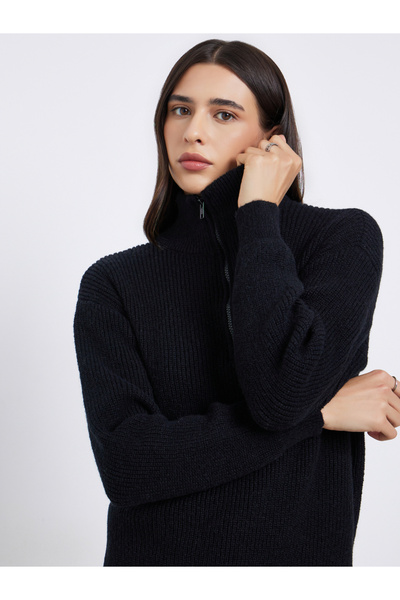 Styli Regular Fit Longline Quarter Zip Sweater