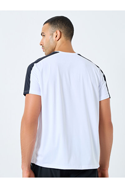 Styli Regular Fit Shoulder Contrast Detail Athleisure T-Shirt