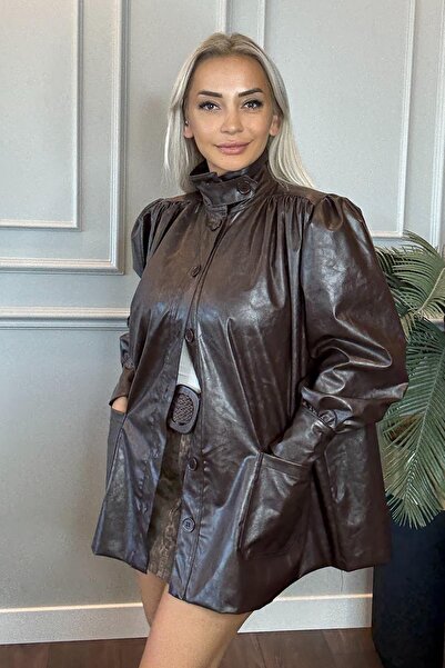 Muna Boutique ياقة مرتفعة متوسطة الطول سترة نسائية من الجلد الناعم باللون البني