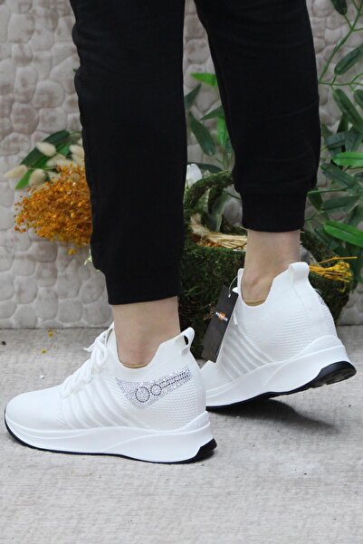 M.P. M.p 241-1669 Pantofi sport de damă, albi, ușori, confortabili, cu toc pană