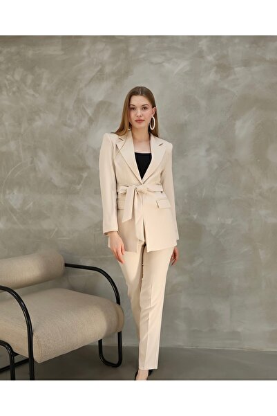 HEDEF DAİSY Îmbrăcăminte pentru femei Culoare crem Top cu umeri pernițe pentru umeri blazer căptușit cu un singur nasture, cu detaliu de legare