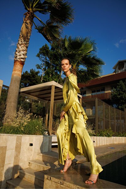 Nefeli V Yaka Detaylı Birit Düğmeli Volanlı Yırtmaçlı Jakar Elbise ASİT