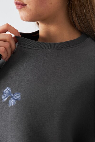 The Champ Clothing Γυναικείο φούτερ oversized How Lucky Are We με τύπωμα Smoked– Crew Neck, 3 Thread Ş επένδυση fleece Fleece