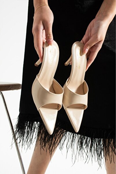 Cohy نعال نسائية بكعب رفيع من الجلد اللامع، موديل أنيق ومريح لفساتين السهرة