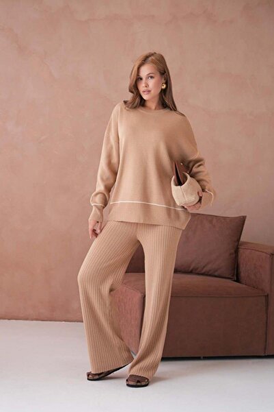 Işşıl 12231-Sfır Yaka Çizgi Uç Triko Pantolonlu Takım