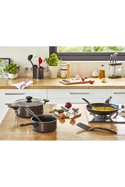 TEFAL Easy Cook & Clean Non-Stick Saucepan B5543002, 20 cm (3 L)