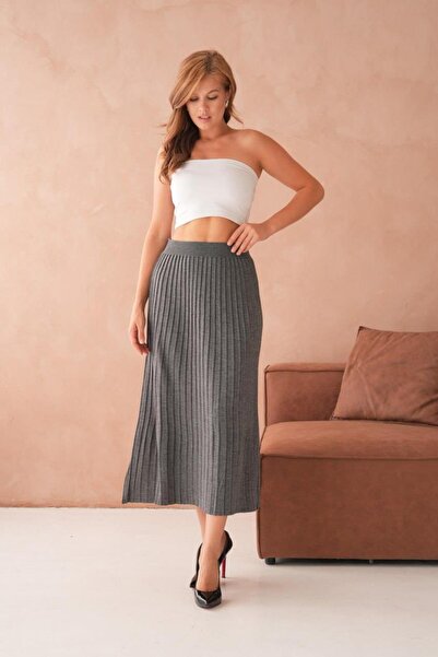 Işşıl 10574-Midi Length Stretchy Knit Pencil Skirt