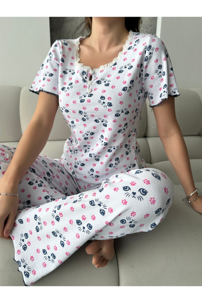 HATEX طقم بيجامة من القطن المضلع بأكمام قصيرة مع تفاصيل من الدانتيل