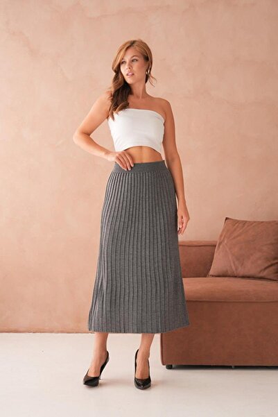 Işşıl 10574-Midi Length Stretchy Knit Pencil Skirt