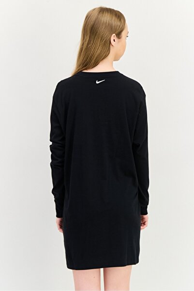 nike loose fit dress