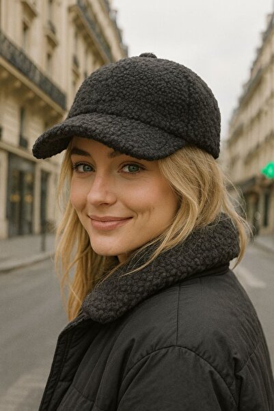 BALIENTE Pălărie neagră ondulată de pluș pentru femei