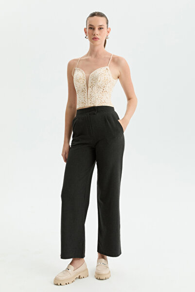 Promise by Yıldırım Taş Dantel Top Crop