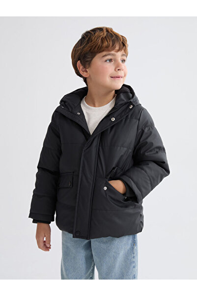 LC Waikiki Rmz Gi̇yi̇m Farkiyla Hooded Fleece Lined Boys' Puffer Jacket