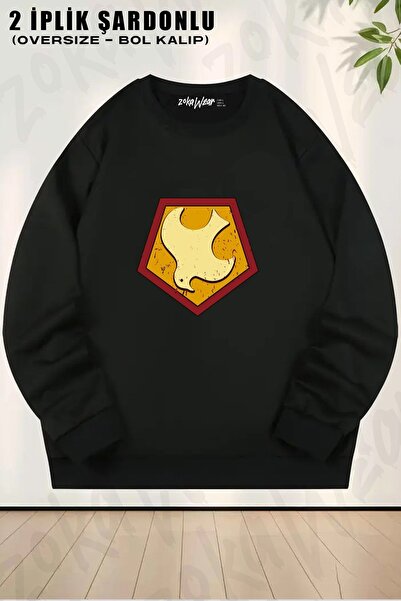 ZOKAWEAR سويت شيرت Unisex Peacemaker Emblem مطبوع قصة فضفاضة برقبة دائرية