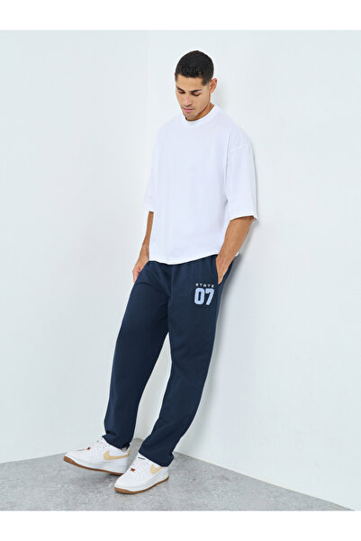 Styli Men Navy Blue Relaxed Fit Joggers