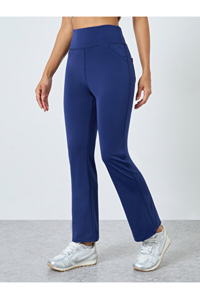 Styli Side and Back Pockets Broad Waist Flared Leggings