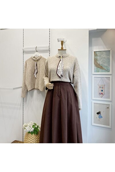 Faya Boutique Krem Fular Detaylı Kazak