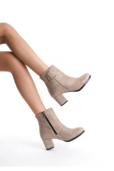 beelleshoe Kadın LOLA BEJ SÜET Toka Detaylı Topuklu Kısa KIŞLIK Bot