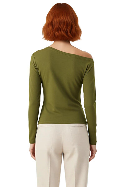 PayBuy Asymmetric Collar Flowy Knitted Top a Stylish and Comfortable Choice Quality Stylish Comfortable Modern Elegant Casual