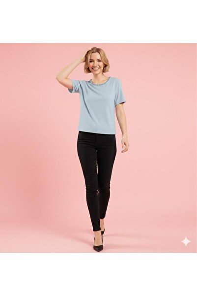 Lal Triko Bluz with Stone Embroidery on the Collar 11014