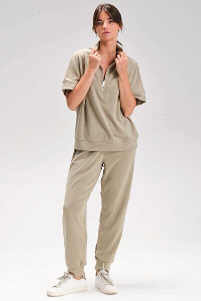 Zeyland Γυναικείο κοντομάνικο κοστούμι φούτερ με μισό φερμουάρ και ελαστικό πόδι πράσινο C0T4N1