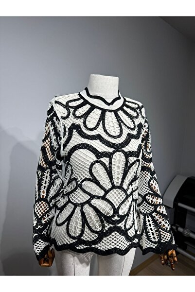 SÜZENE BUTİK TIĞ İŞİ SÜZENE HAFİF BOĞAZLI BLUZ