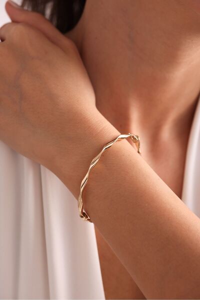 Giza Jewelry 14 Ayar Altın Çizgili Kalın Burgu Bilezik