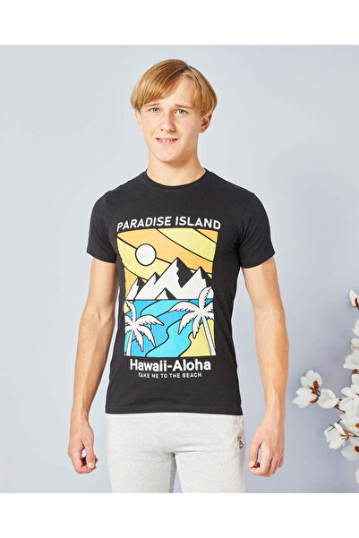 REDTAG تي شيرت أسود مطبوع للأولاد الكبار