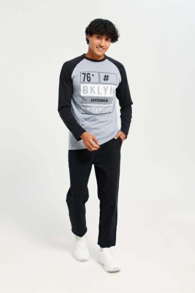 REDTAG Men Grey And Black Long Sleeves Printed T-shirt