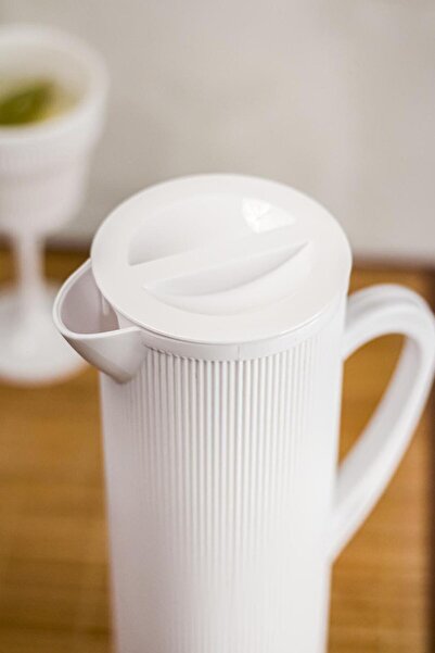 Mustran Arkilik Baroque 1.5 Lt White Jug (Fits on the Refrigerator Door Shelf)