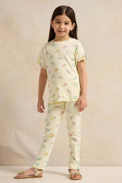 REDTAG Girls Yellow Printed T-Shirt