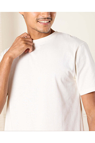 REDTAG Men Ivory Solid T-Shirt