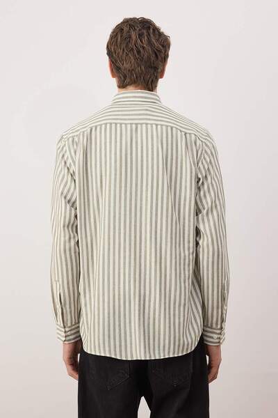 Trendyol Collection Ανδρικό πουκάμισο χακί με ρυθμισμένο τύπο ριγέ TMNAW26GO00006